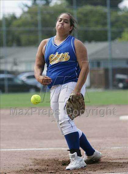 Thumbnail 1 in Gilroy vs. Carlmont (CIF CCS D1 Playoffs) photogallery.