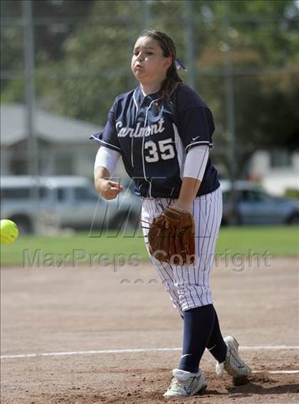 Thumbnail 3 in Gilroy vs. Carlmont (CIF CCS D1 Playoffs) photogallery.