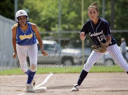 Thumbnail 3 in Gilroy vs. Carlmont (CIF CCS D1 Playoffs) photogallery.
