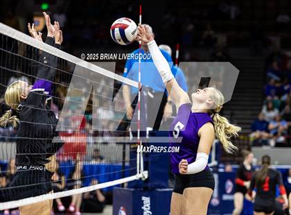 Thumbnail 2 in Bayfield vs. Stargate School (CHSAA 3A First Round) photogallery.