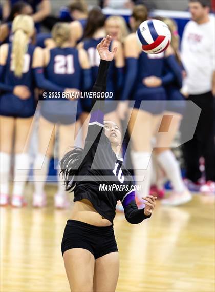 Thumbnail 3 in Bayfield vs. Stargate School (CHSAA 3A First Round) photogallery.