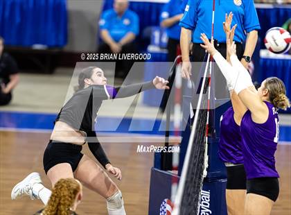 Thumbnail 2 in Bayfield vs. Stargate School (CHSAA 3A First Round) photogallery.