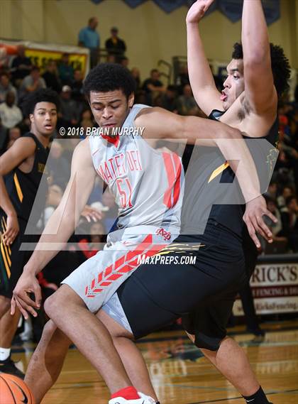 Thumbnail 1 in Mater Dei vs West Linn (Les Schwab Invitational) photogallery.