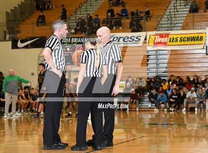 Thumbnail 1 in Mater Dei vs West Linn (Les Schwab Invitational) photogallery.