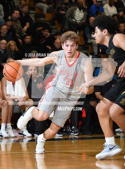 Thumbnail 2 in Mater Dei vs West Linn (Les Schwab Invitational) photogallery.