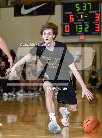 Thumbnail 2 in Mater Dei vs West Linn (Les Schwab Invitational) photogallery.