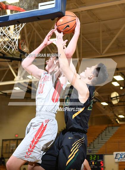 Thumbnail 2 in Mater Dei vs West Linn (Les Schwab Invitational) photogallery.