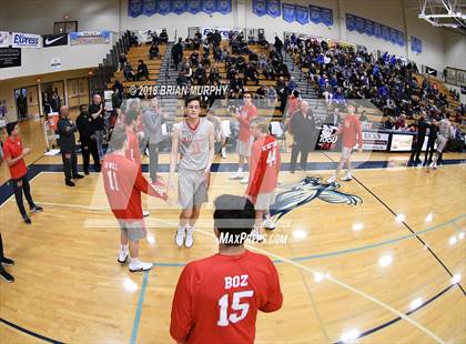 Thumbnail 2 in Mater Dei vs West Linn (Les Schwab Invitational) photogallery.