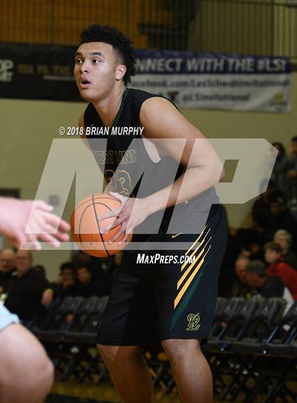 Thumbnail 3 in Mater Dei vs West Linn (Les Schwab Invitational) photogallery.