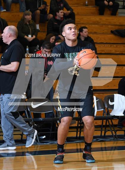Thumbnail 3 in Mater Dei vs West Linn (Les Schwab Invitational) photogallery.