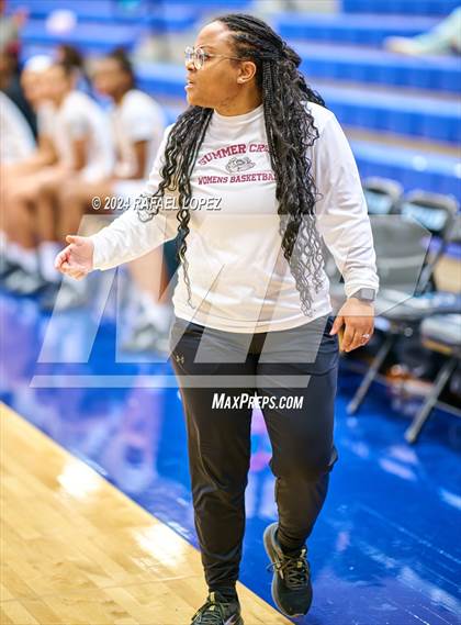 Thumbnail 2 in Summer Creek vs. Brandeis (McDonald's Texas Invitational) photogallery.