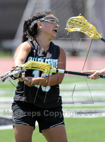 Thumbnail 3 in Valley Center vs. Del Norte (CIF SDS D2 Final) photogallery.