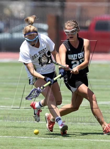 Thumbnail 2 in Valley Center vs. Del Norte (CIF SDS D2 Final) photogallery.