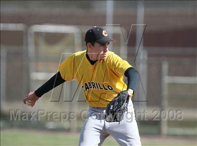 Thumbnail 2 in Cabrillo vs. Dos Pueblos photogallery.