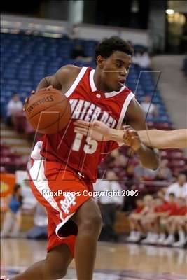 Thumbnail 3 in Mater Dei vs. Oak Ridge (State D2 Final) #1 photogallery.
