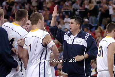 Thumbnail 2 in Mater Dei vs. Oak Ridge (State D2 Final) #1 photogallery.