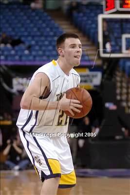 Thumbnail 1 in Mater Dei vs. Oak Ridge (State D2 Final) #1 photogallery.