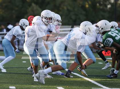 Thumbnail 3 in Wakefield @ Yorktown photogallery.