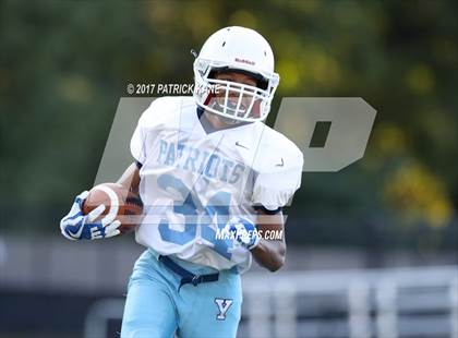 Thumbnail 1 in Wakefield @ Yorktown photogallery.