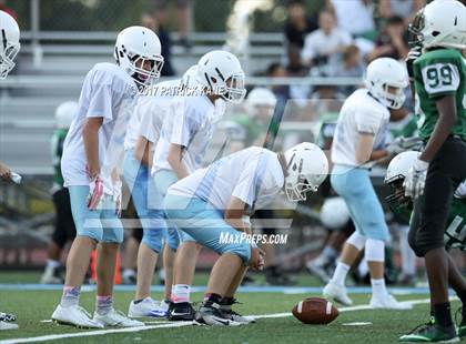 Thumbnail 2 in Wakefield @ Yorktown photogallery.