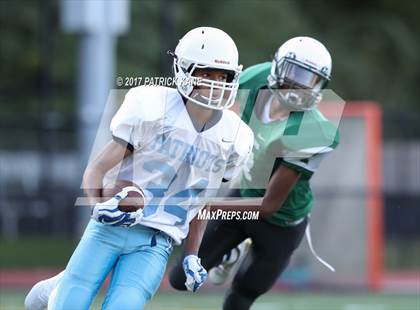 Thumbnail 3 in Wakefield @ Yorktown photogallery.