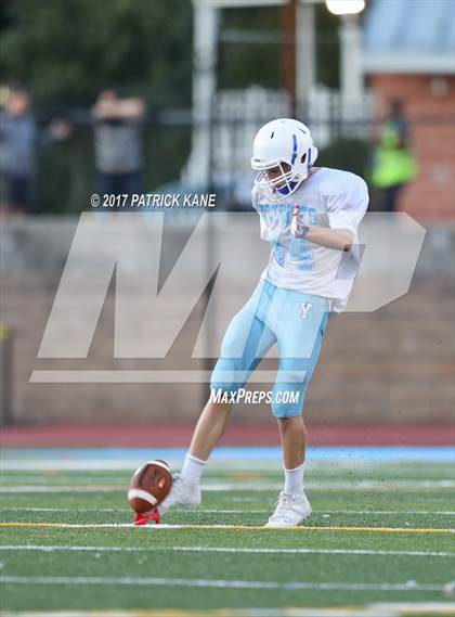 Thumbnail 2 in Wakefield @ Yorktown photogallery.