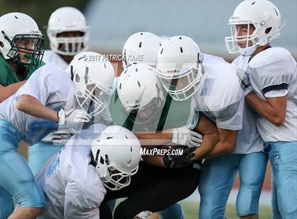 Thumbnail 3 in Wakefield @ Yorktown photogallery.
