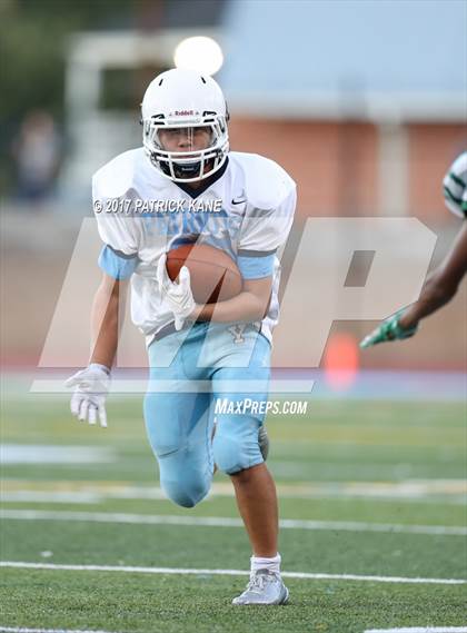 Thumbnail 2 in Wakefield @ Yorktown photogallery.