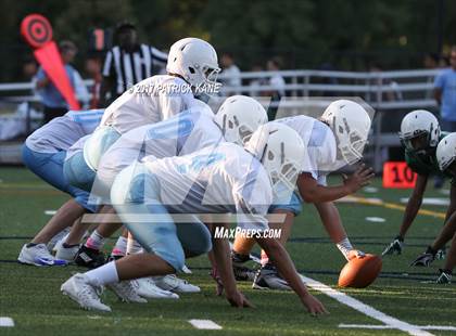 Thumbnail 2 in Wakefield @ Yorktown photogallery.