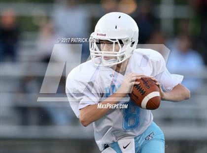 Thumbnail 3 in Wakefield @ Yorktown photogallery.