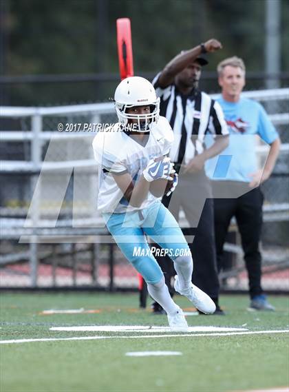 Thumbnail 2 in Wakefield @ Yorktown photogallery.