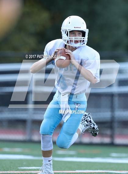 Thumbnail 3 in Wakefield @ Yorktown photogallery.