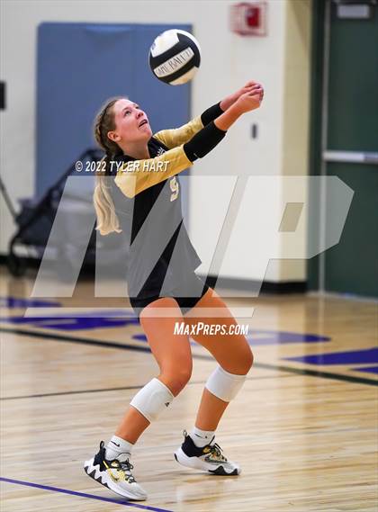 Thumbnail 1 in Carmel vs. Penn (Brownsburg Invite) photogallery.