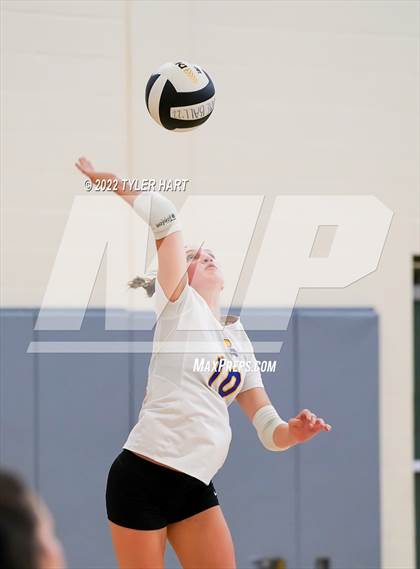 Thumbnail 2 in Carmel vs. Penn (Brownsburg Invite) photogallery.