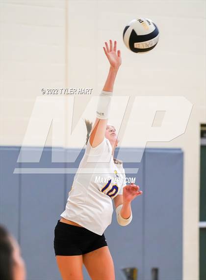 Thumbnail 3 in Carmel vs. Penn (Brownsburg Invite) photogallery.