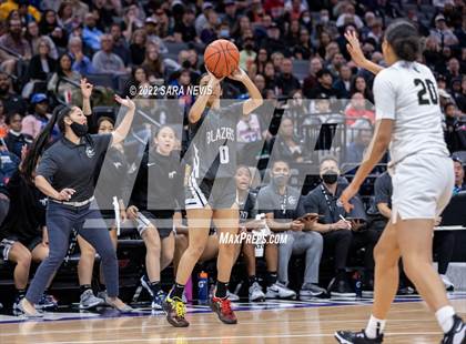Thumbnail 2 in Sierra Canyon vs Archbishop Mitty (CIF Open Division Championship) photogallery.