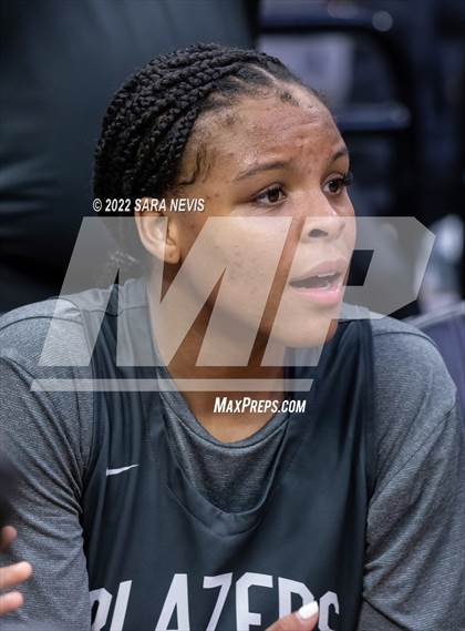Thumbnail 2 in Sierra Canyon vs Archbishop Mitty (CIF Open Division Championship) photogallery.