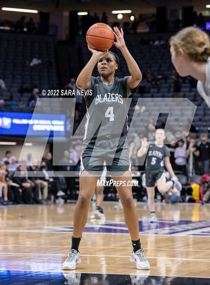 Thumbnail 1 in Sierra Canyon vs Archbishop Mitty (CIF Open Division Championship) photogallery.
