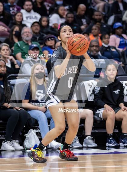 Thumbnail 3 in Sierra Canyon vs Archbishop Mitty (CIF Open Division Championship) photogallery.