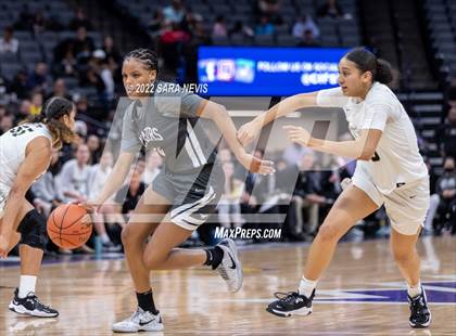 Thumbnail 2 in Sierra Canyon vs Archbishop Mitty (CIF Open Division Championship) photogallery.