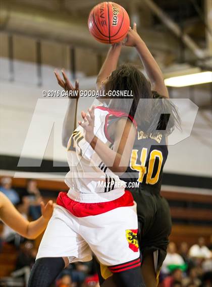 Thumbnail 3 in Pamlico County vs. New Bern photogallery.