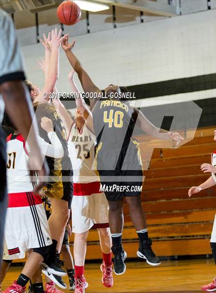 Thumbnail 3 in Pamlico County vs. New Bern photogallery.