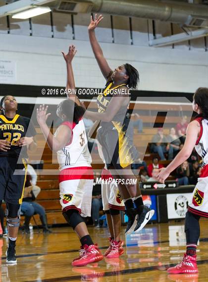 Thumbnail 3 in Pamlico County vs. New Bern photogallery.