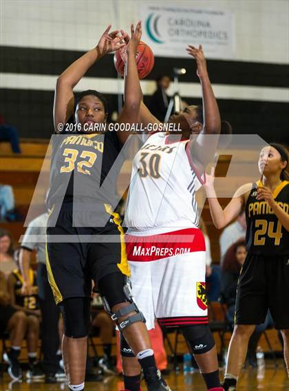 Thumbnail 2 in Pamlico County vs. New Bern photogallery.
