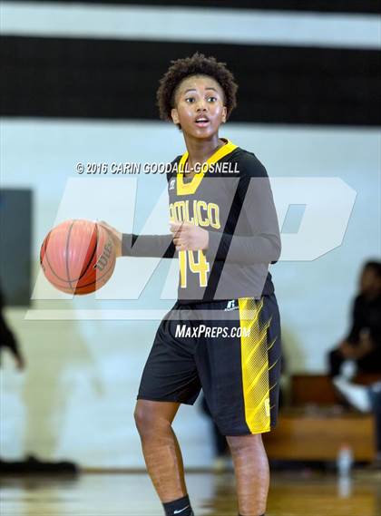 Thumbnail 2 in Pamlico County vs. New Bern photogallery.