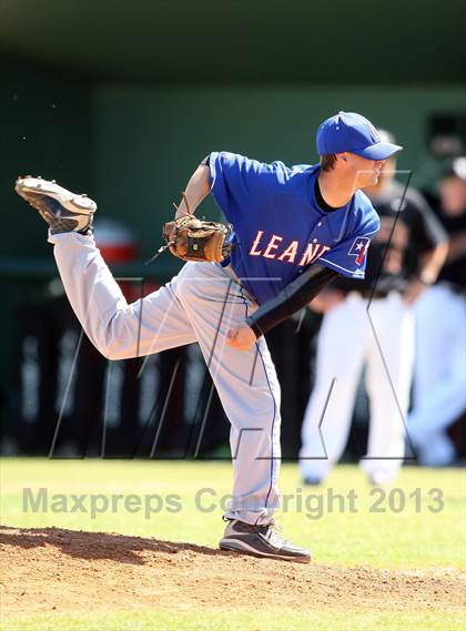 Thumbnail 3 in Leander @ Rouse photogallery.