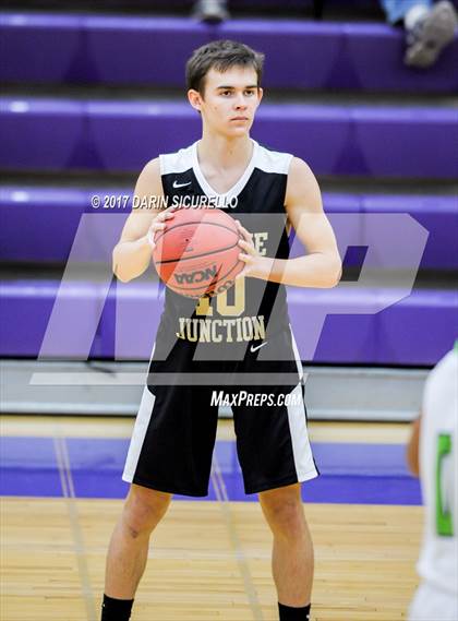 Thumbnail 2 in Apache Junction vs. Skyline (Mesa Fear the Hop Tournament)  photogallery.