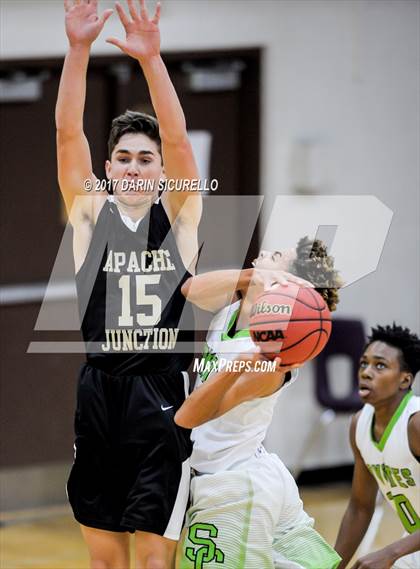 Thumbnail 1 in Apache Junction vs. Skyline (Mesa Fear the Hop Tournament)  photogallery.