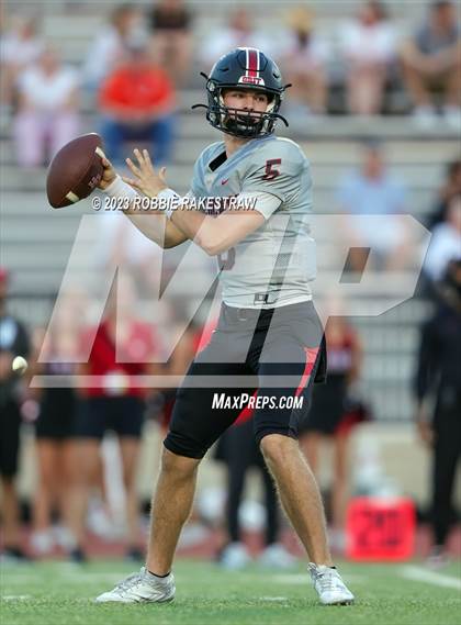 Thumbnail 2 in Lake Highlands @ Nimitz photogallery.