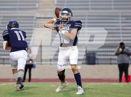 Thumbnail 3 in Lake Highlands @ Nimitz photogallery.